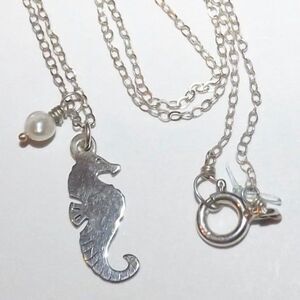 925 Sterling Silver Seahorse Pendant Pearl Necklace 18"